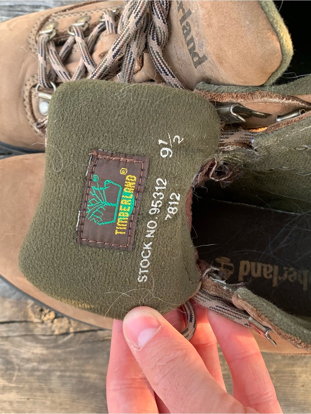 Timberland Men's Tan Suede Hiking Boots - Picture 5 of 6